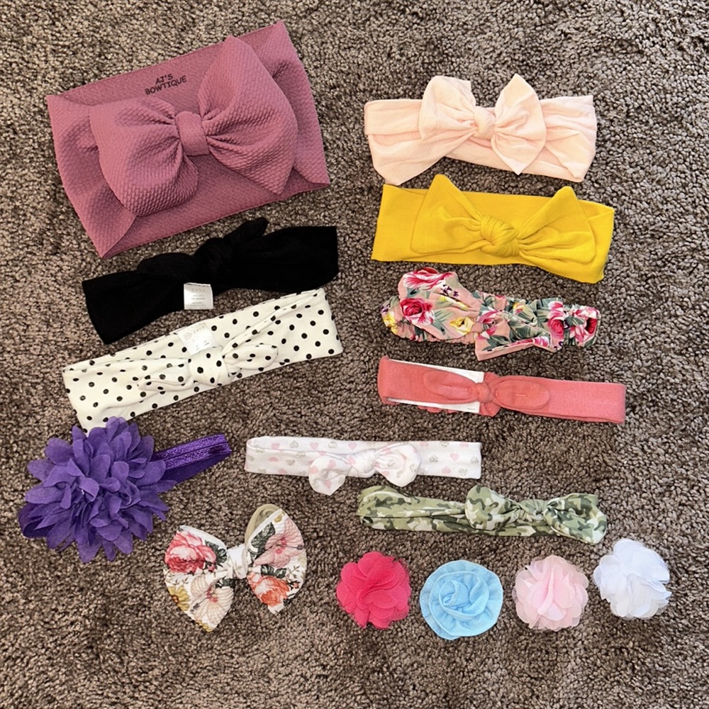 Babygirl bow head band and & flower clip bundle!!